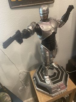PCS Robocop 1/4 statue