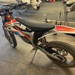 2015 KTM Freeride Electric Dirt Bike 