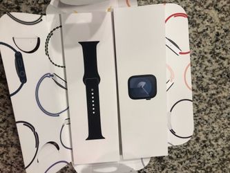New Apple Watch series 9 GPS 41mm Midnight M/L sport band never used
