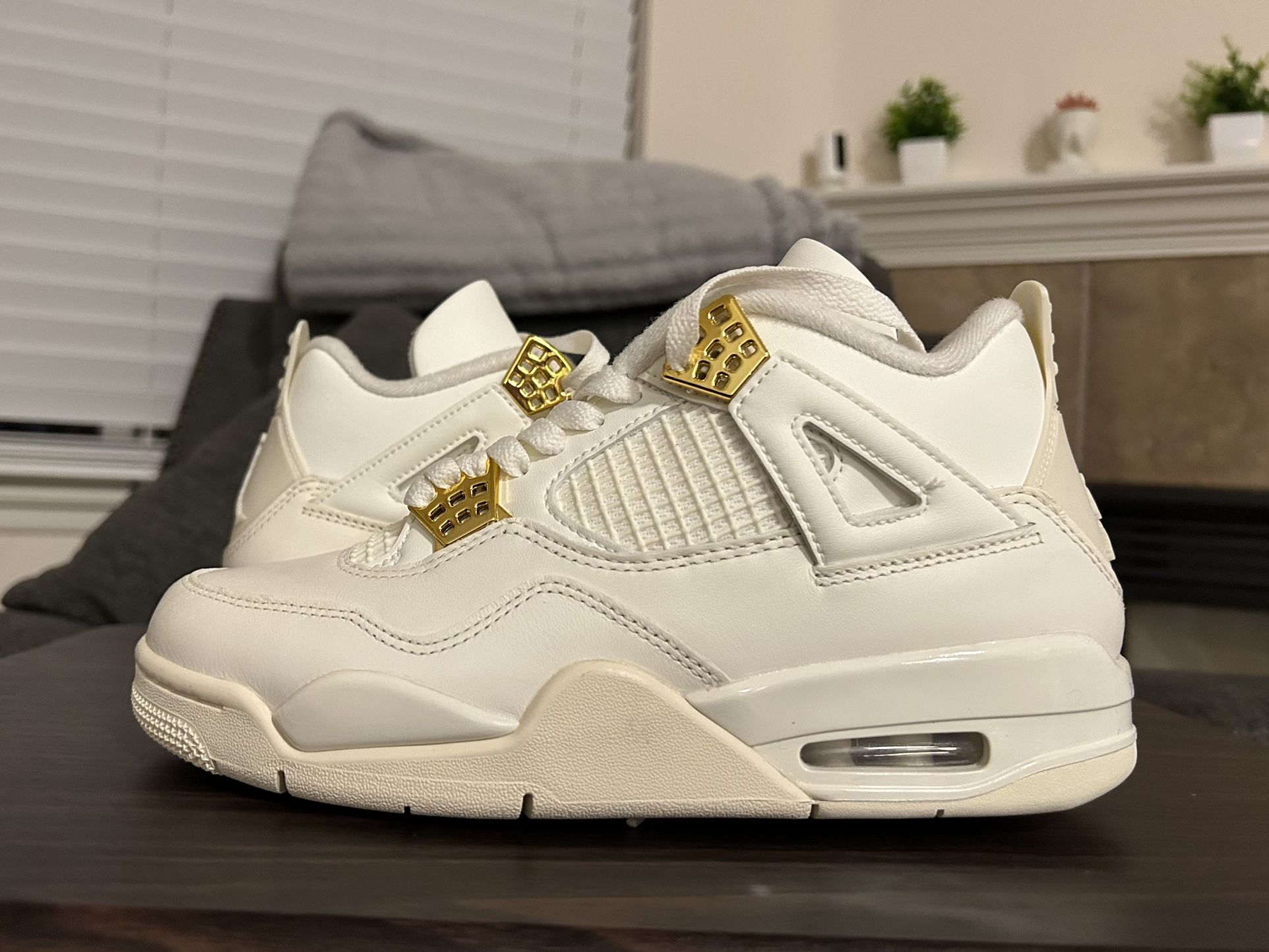 Jordan 4