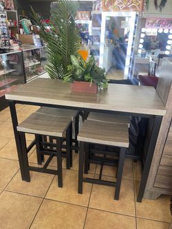 Small 4 stools dining set