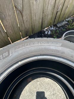 (2) Two Outstanding Used Tires 225/60R18 Michelin Primacy Tour A/S.