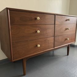 Kipp Stewart Drexel Mid Century Walnut 6 Drawer Dresser