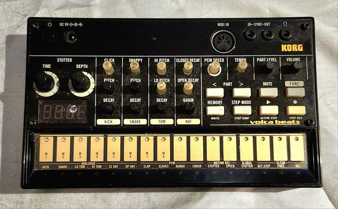 Korg Volca Beats - FULLY FUNCTIONAL 