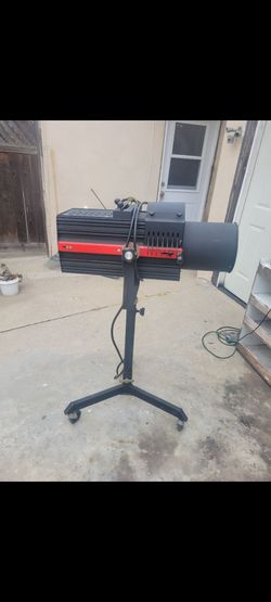 Lycian Midget Follow spot with stand