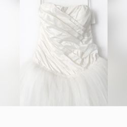 Vera Wang Ball Gown Off White