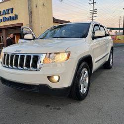 Jeep Grand Cherokee Laredo