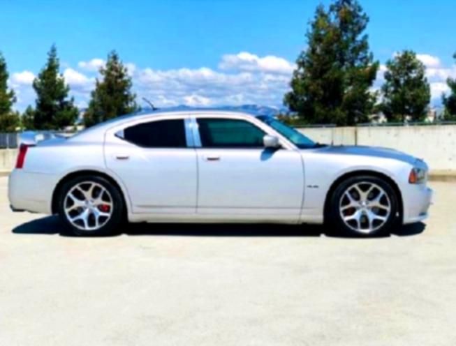 2006 Dodge Charger SRT8