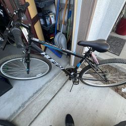 New Huffy Mountain Bike Rock Creek 29