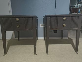 Side tables/nightstands