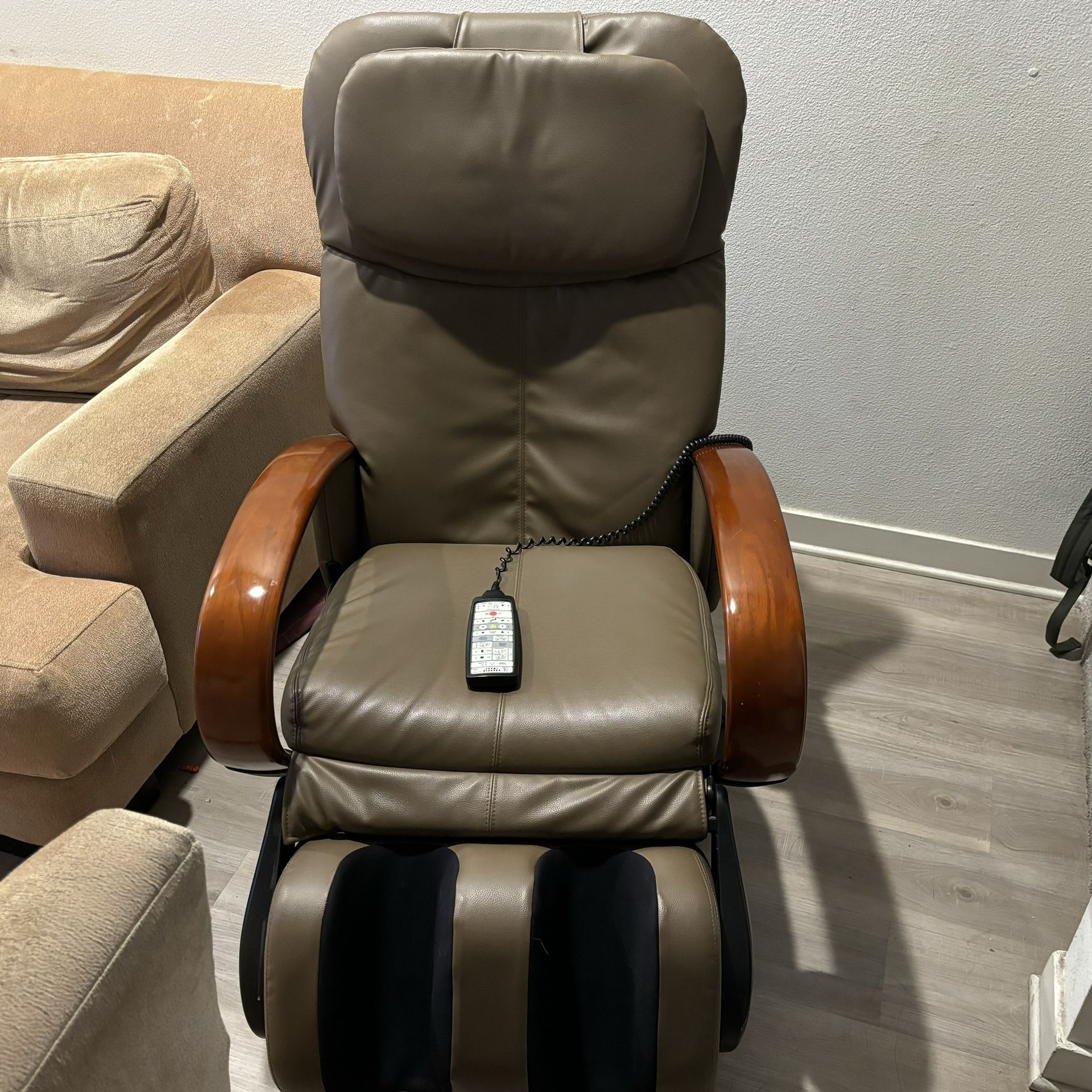 HTT-10CRP Human Touch Technology Home Massage Chair