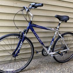 Trek "7300" 24-Speed Aluminum Frame Hybrid Commuter Bike (20 in Frame) Bicycle 
