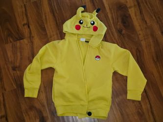 kids pikachu hoodie medium