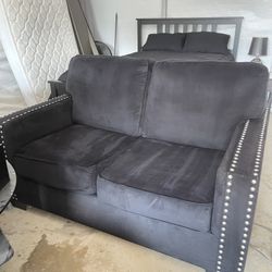 Love Seat 