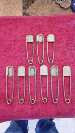 5 - 4 1/4 inch vintage safety pins
