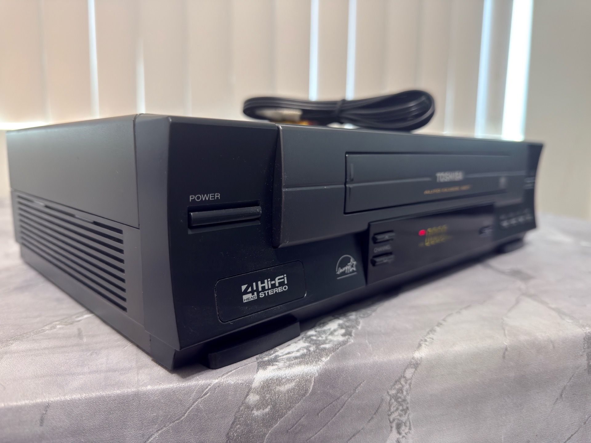 Toshiba W512 Video Cassette Recorder 4-Head Hi-Fi Stereo No Remote - TESTED 💥