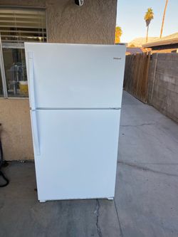 Refrigerator top and bottom 33x66 inches 60 days of warranty free delivery and installation