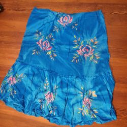 Blue Floral Crinkle Fabric * 40"x29" Remnant *