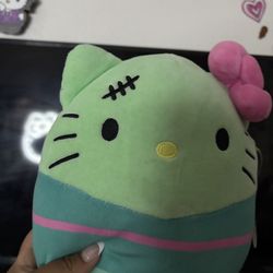 Hello Kitty Squishmallow 