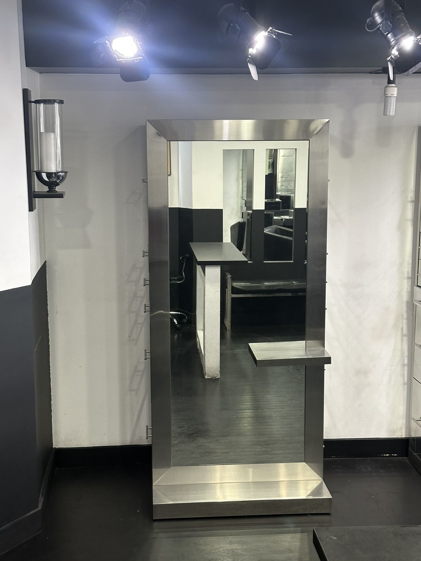 ✨Fairly New Salon Stations: 3 Stations total, Free Standing- with Full-Length Mirrors –$750!!!