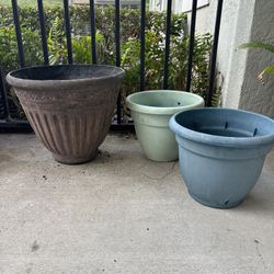 Pots 