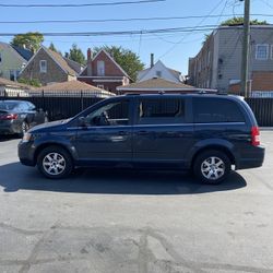 2008 Chrysler Town & Country