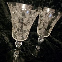 $20.00 - Vtg Tiffin-Franciscan Fushia Crystal Goblet Set!  Elegant Etched Crystal Pattern!  Like New - PRICE JUST REDUCED!!!