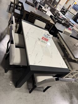 BRAND NEW DINING SET (table and chairs)!! SHOP NOW - PAY LATER!! NO CREDIT CHECK FINANCE AVAILABLE!!