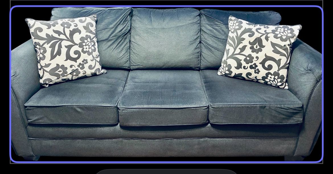 Gray Sofa 7ft 3 Seater  $100 Pick Up Asap 