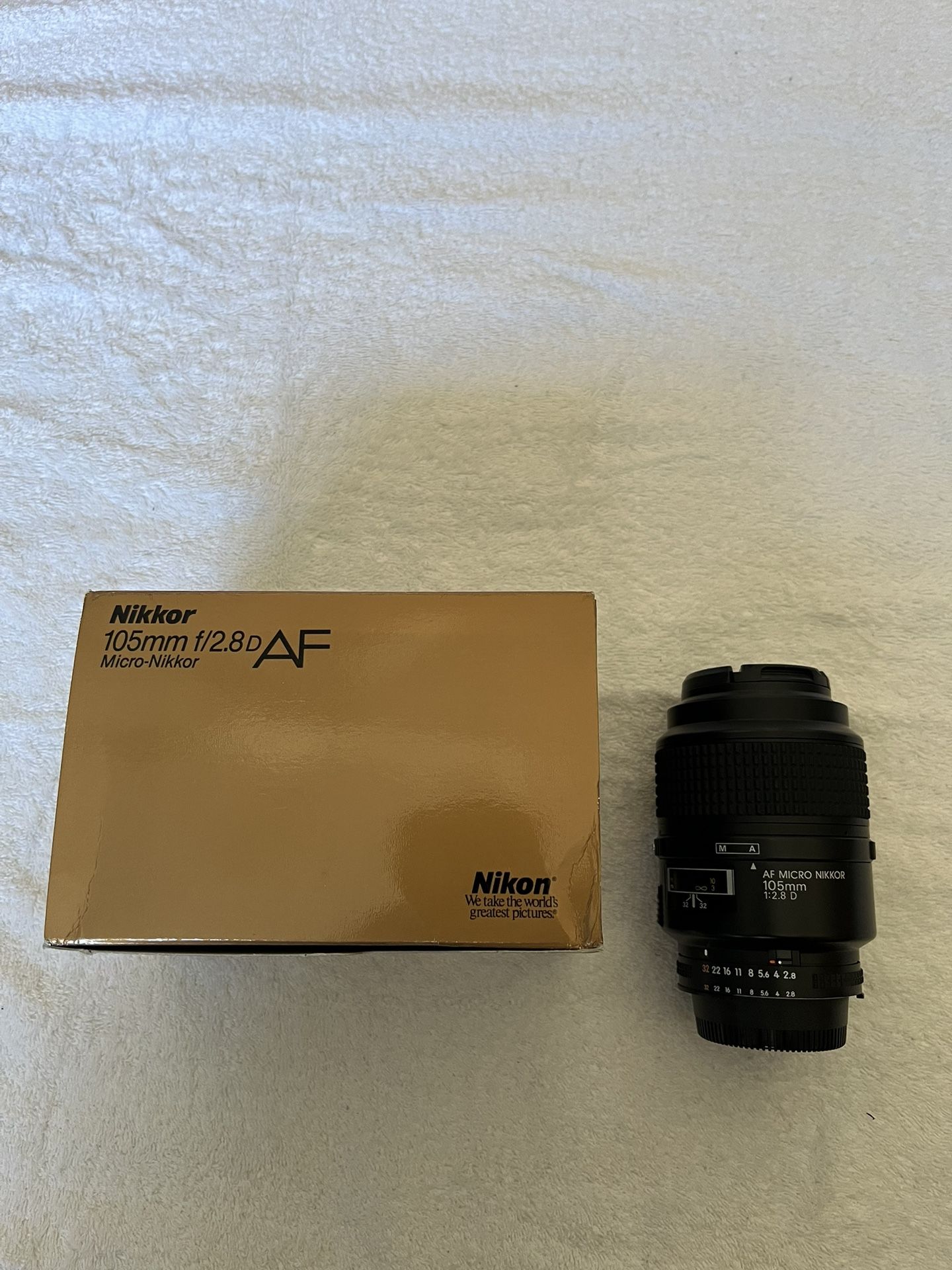 NIKKOR 105mm f/2.8 D AF Micro Nikkor