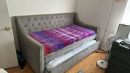 Daybed With Under Bed