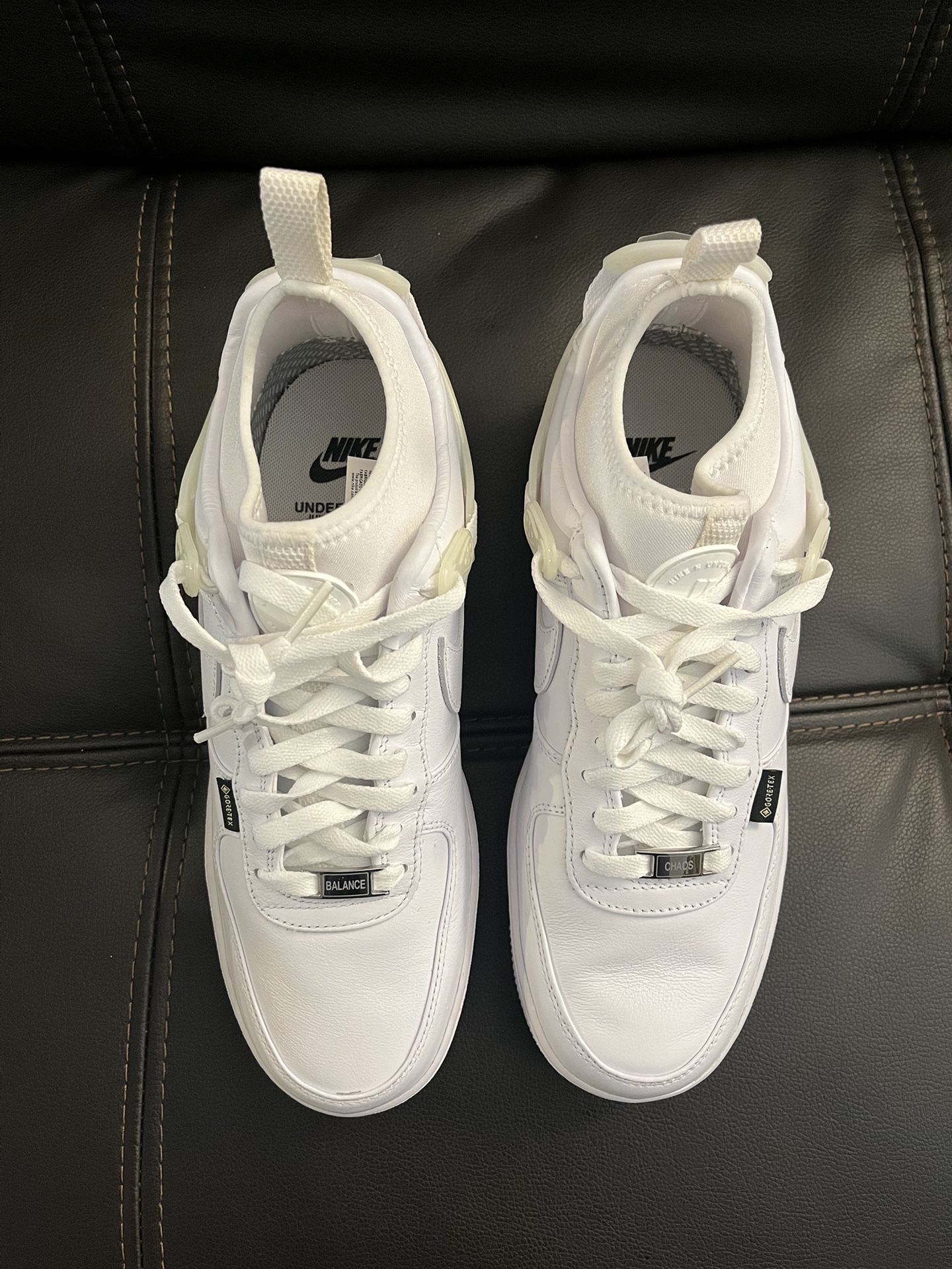 Brand New Nike White Shoes Men’s Size 9