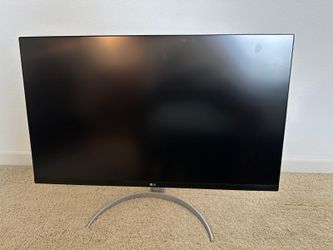LG 32" 4K UHD Monitor