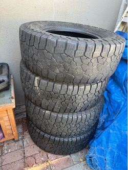 285-70-17 falken wildpeak