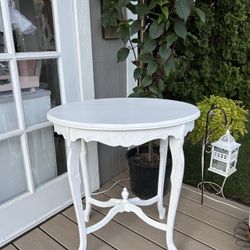 Shabby Chic Accent Table