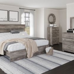 Ralinksi Gray Panel Bedroom Set

