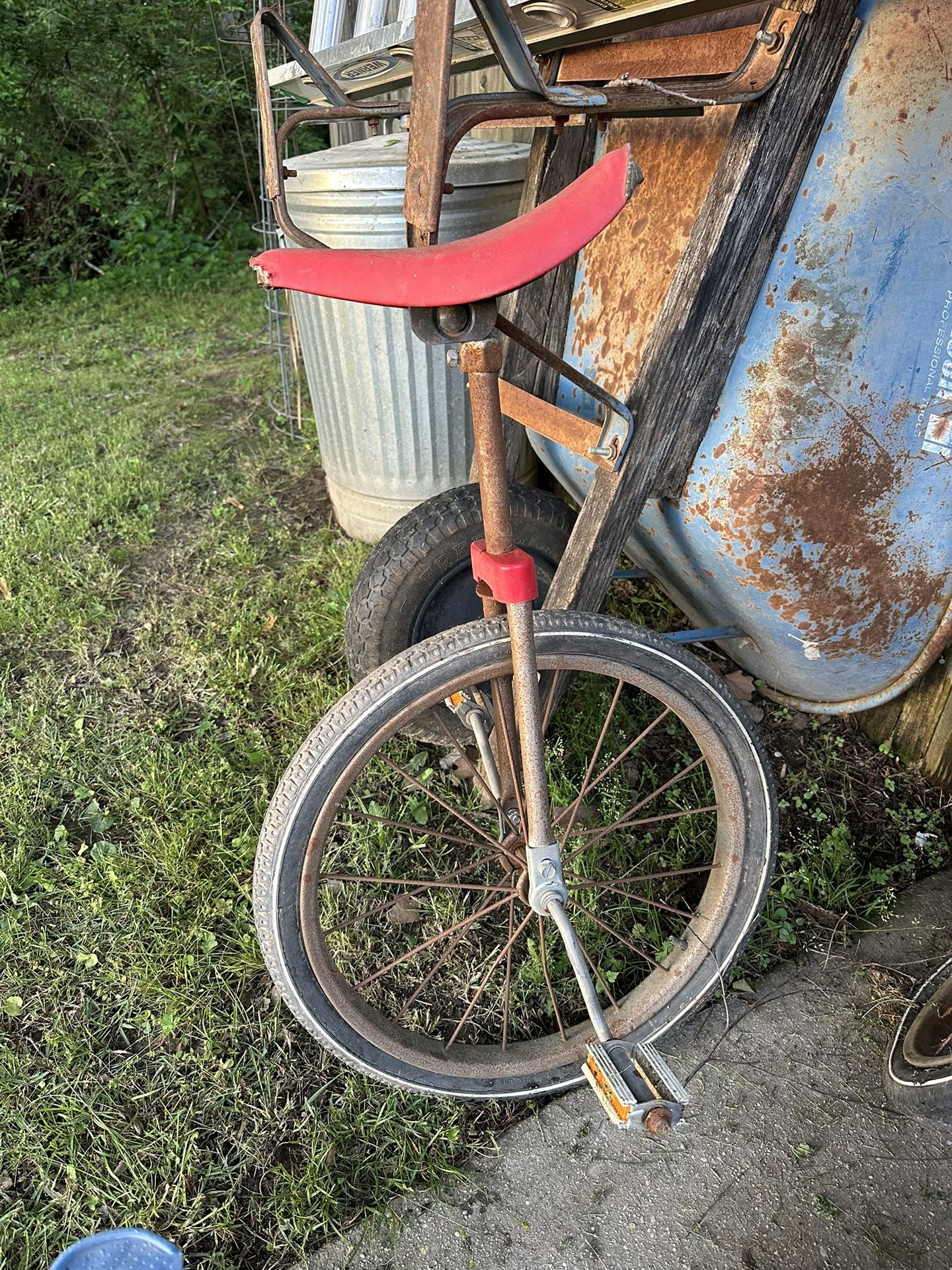 2 Vintage unicycles