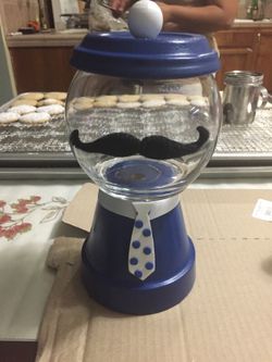 Gumball machine