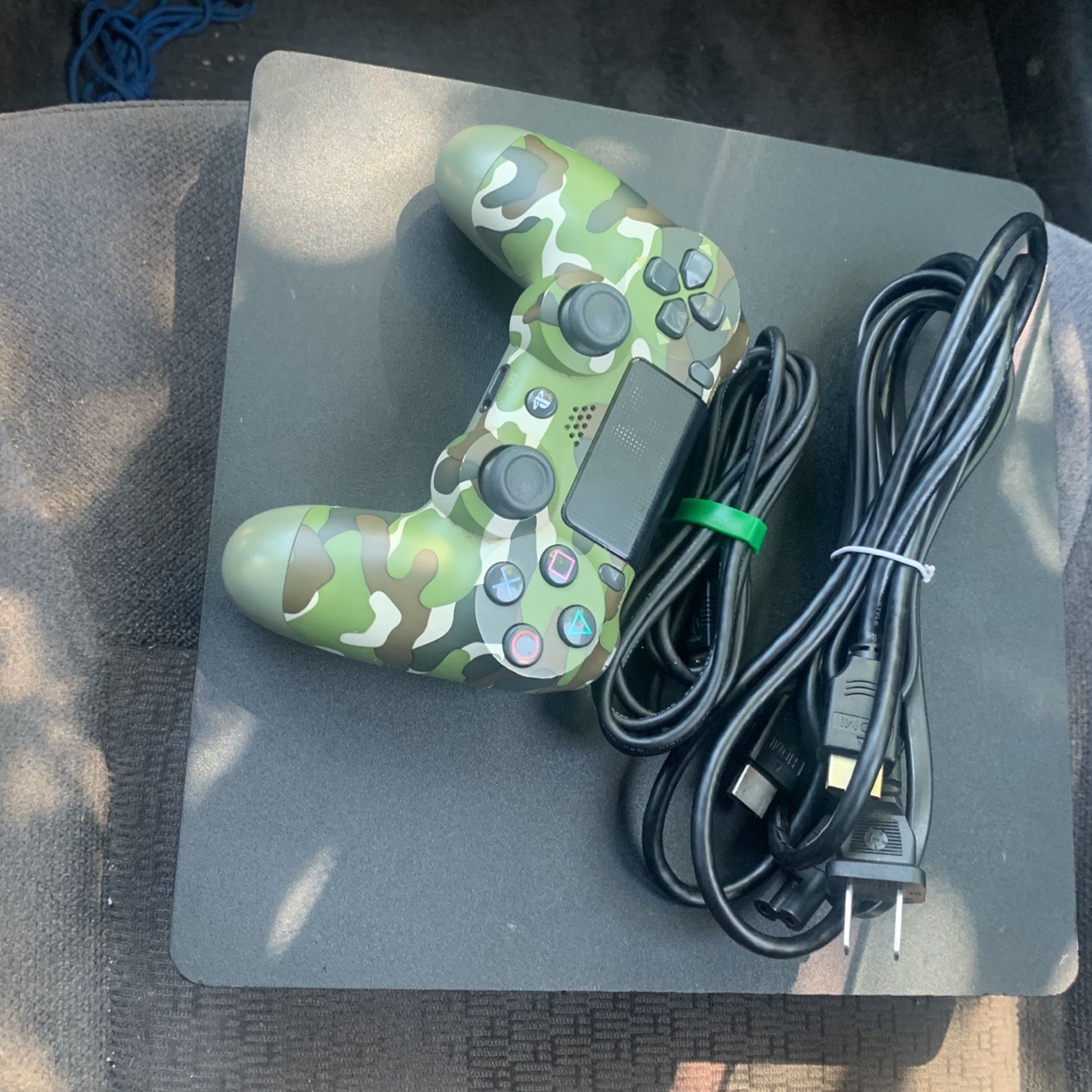 PS4 Slim 500gb with Controller