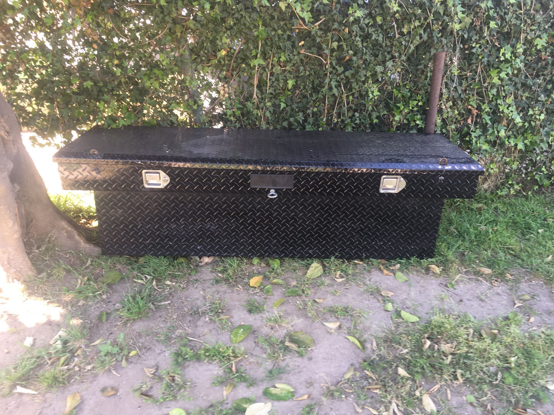 Trucks Side tool box Toyota Nissan Frontier Chevy silverdo Ford