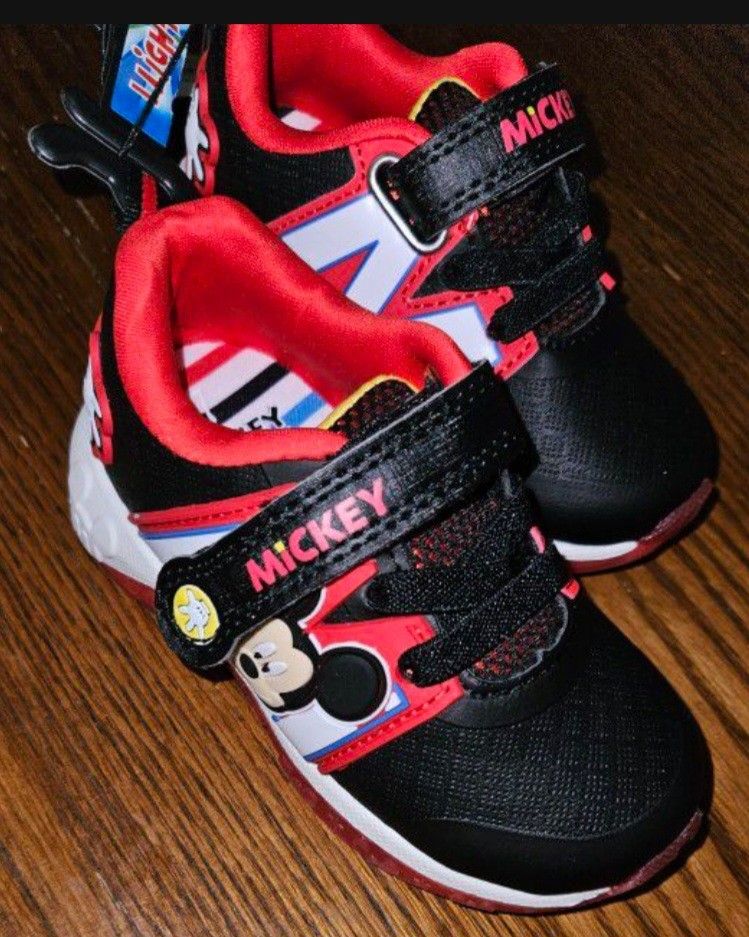 Toddler Mickey Mouse Light Up Shoes