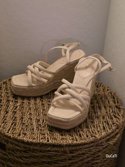 Circus NY Wedges - Size 9