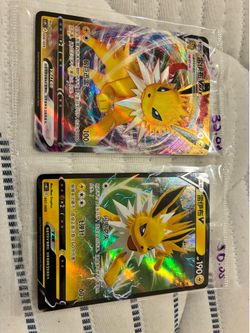 Jolteon Vmax Pokemon cards