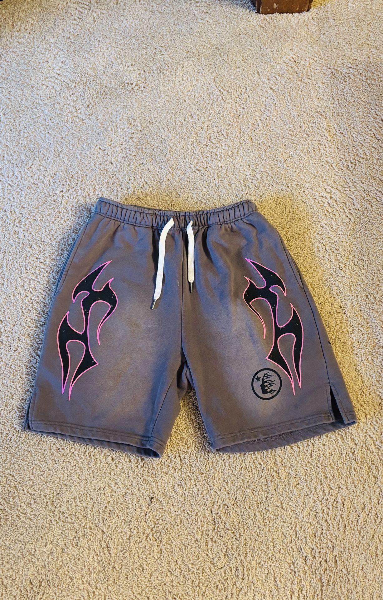 Hellstar Future Flame Shorts! (Gray/pink)