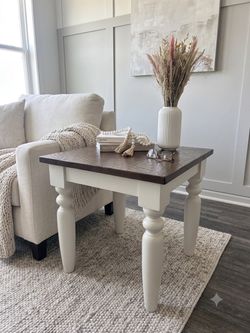 Stunning Refinished Solid Wood Mahogany Accent / End Table – Custom Finish