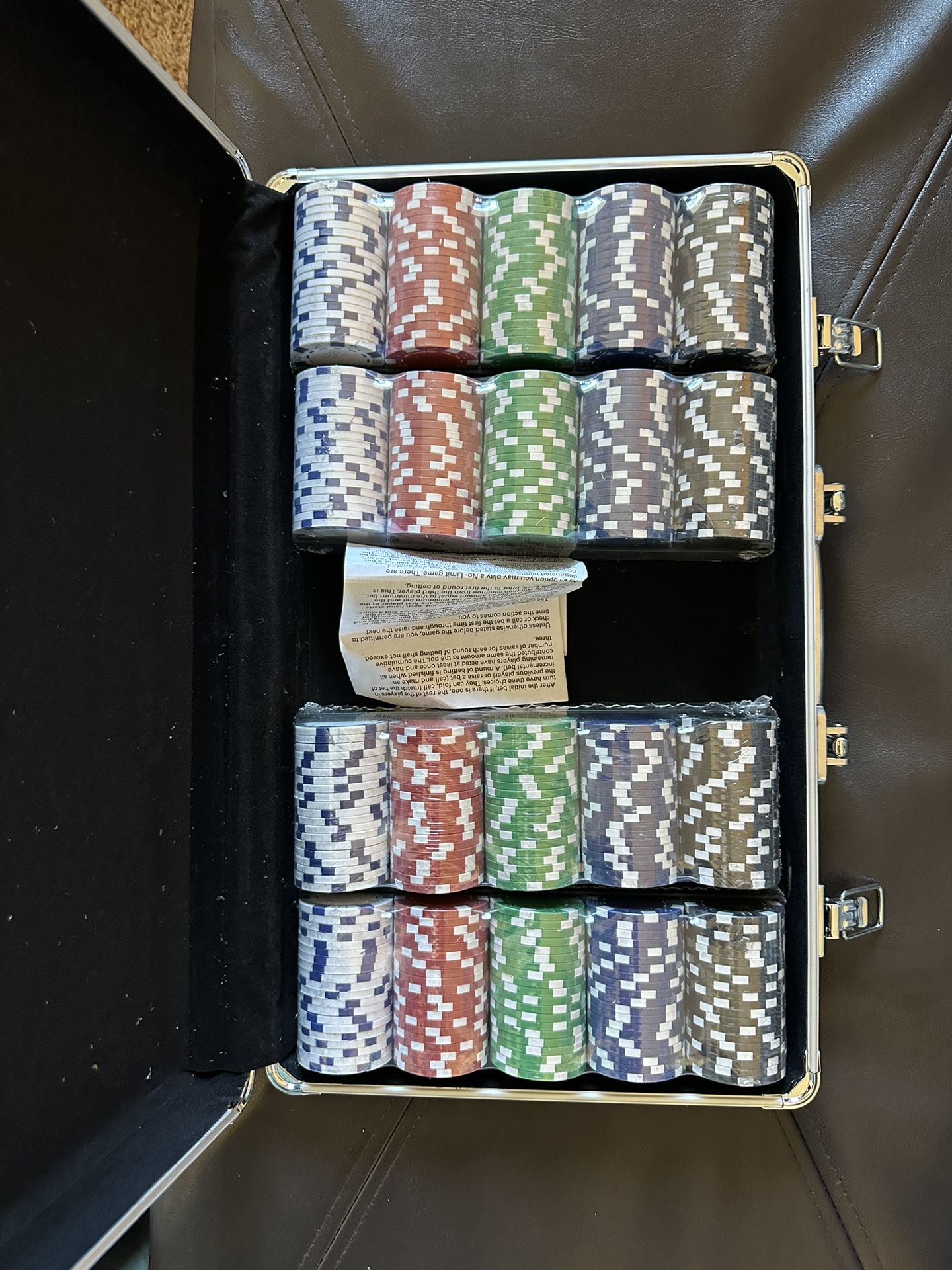 Professional Poker Chip Set with Case