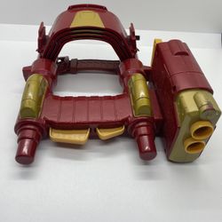 Marvel Iron Man - Nerf Slide Blast Armor Wrist Children’s Dart Gun