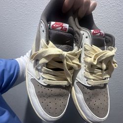 Jordan 1 Retro Low OG SP Travis Scott Reverse Mocha