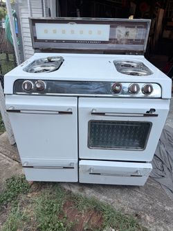 O'Keefe & Merritt Vintage Gas Range Stove