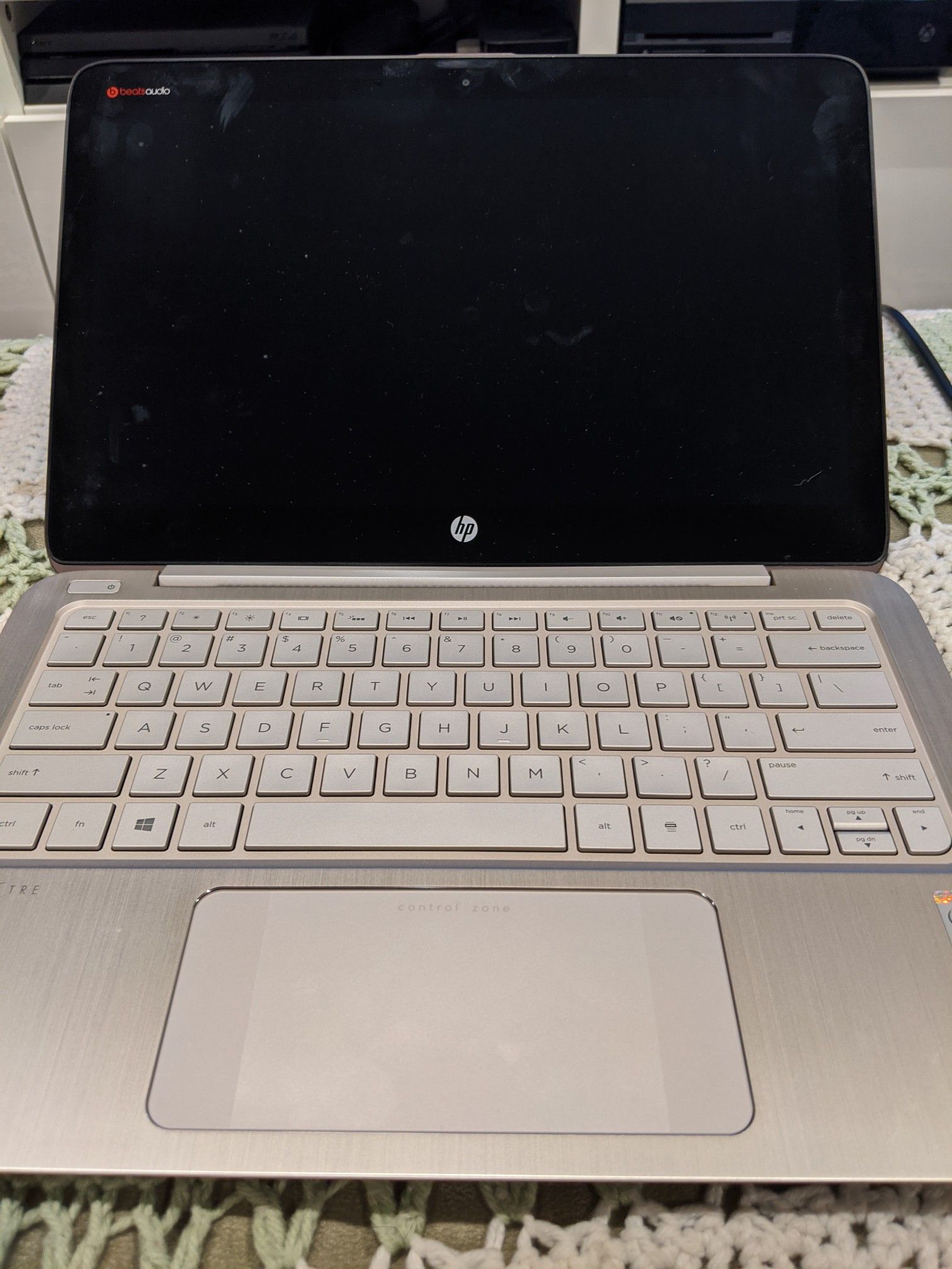 HP Spectre 13t-3000 i7 8GB 256 SSD Windows 8.1